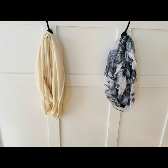 Women’s Scarves (set of 4) - Picture 1 of 6